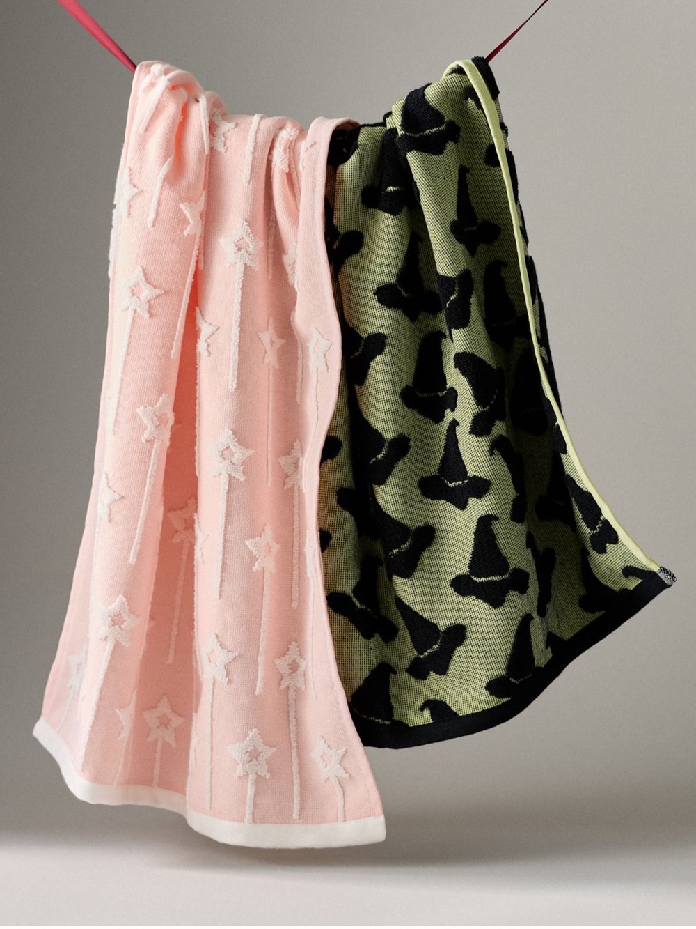 New! NWT Anthropologie Icon Jacquard Spooky Tea Towels. Set of 2. Hat & Wand.